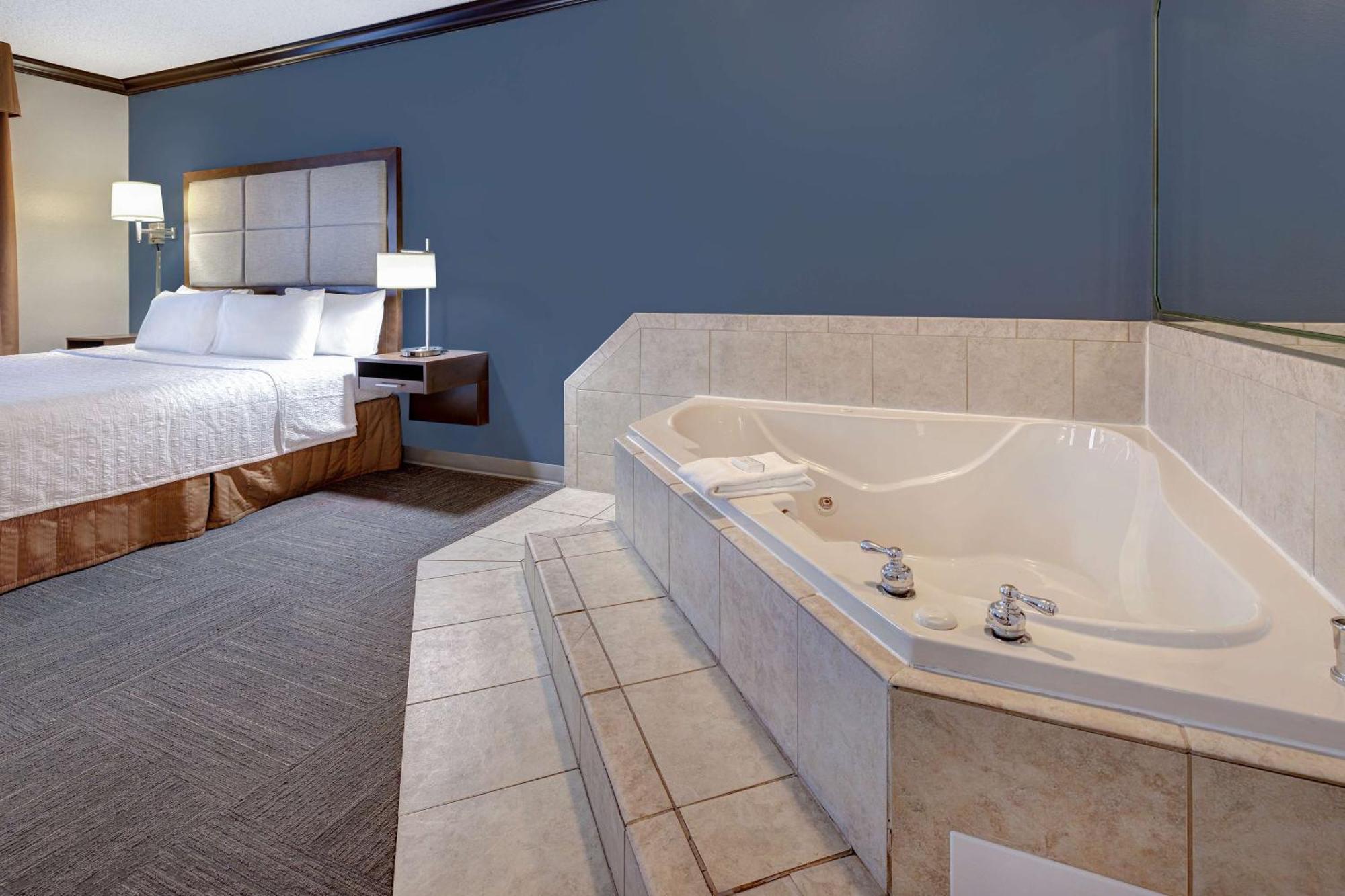 Hotel Hampton 3*