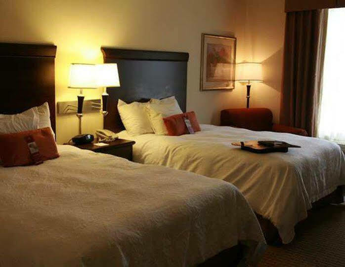 Hampton 3*